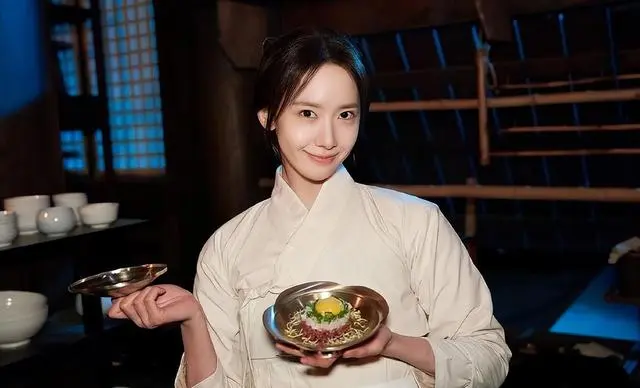 盈股网配资 林允儿李彩玟新剧，亲吻场景，刷新2025年tvN电视剧最高观看记录